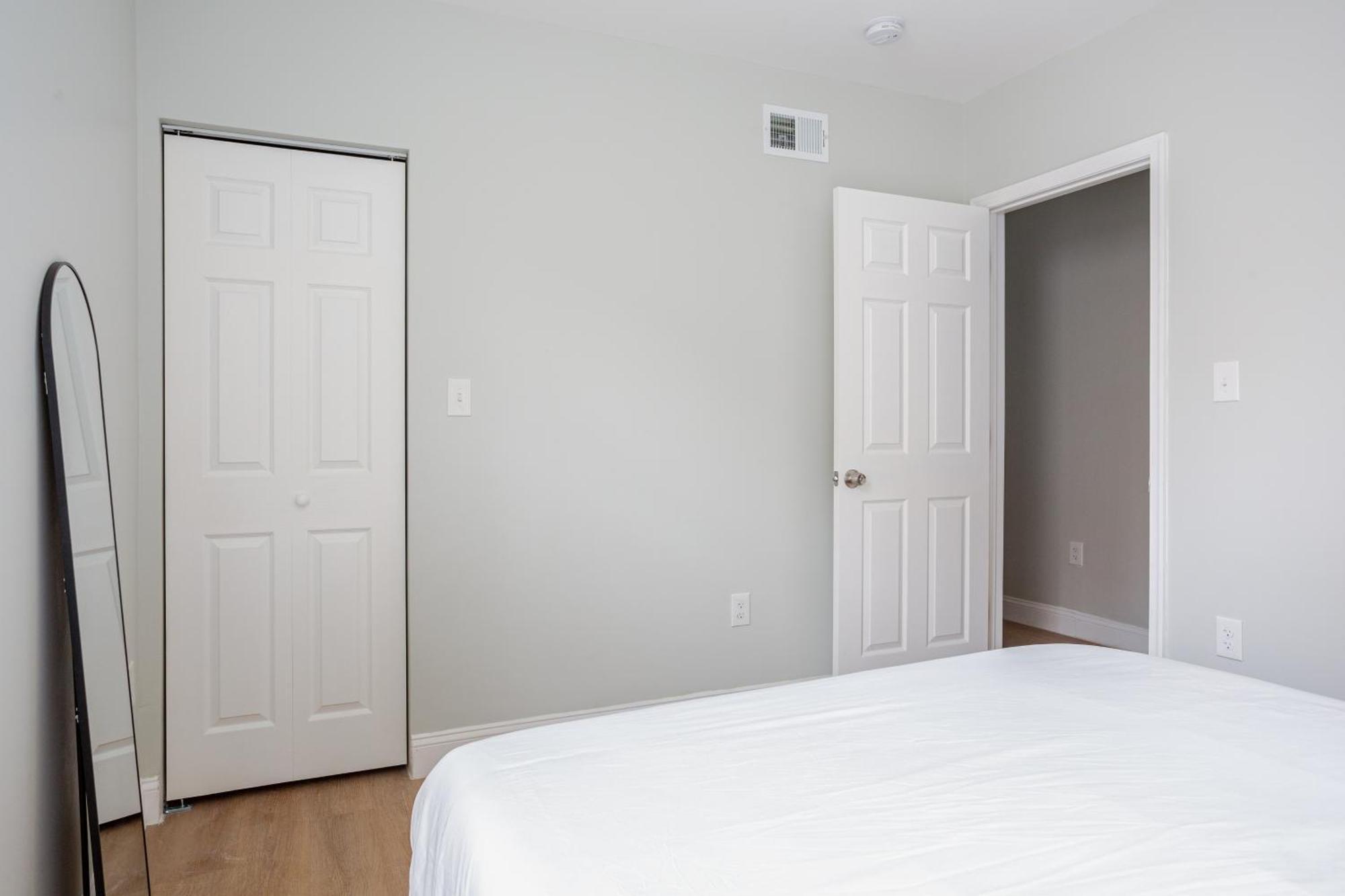 Stylish In Center City, French-japanese & Minimalist Vibes Apartment Philadelphia